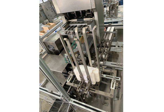 Automatic unfolding wrap around carton machine bulb corrugate face mask packer gluer milk