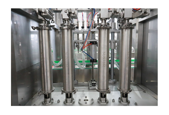 Carbonated drink filling machine