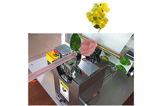 folding half fold labelling machine for jelly and lollipop