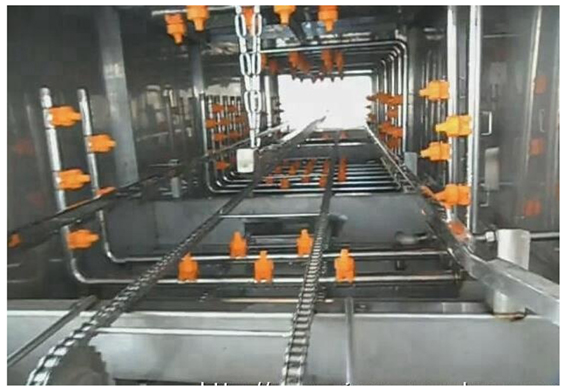 Efficient cages cleaning line steam heating plastic basket washing machine