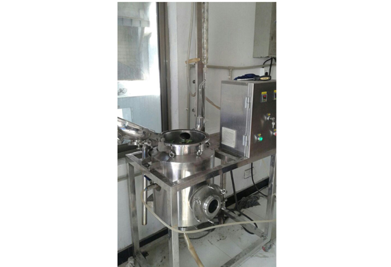 small scale laurel essential oil distiller machine