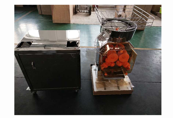 Automatic commercial orange juicer / orange juice extraction machine