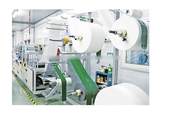 Semi automatic disposable mask machine