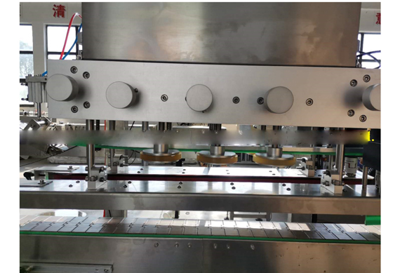 Automatic pepper sauce filling machine from factory