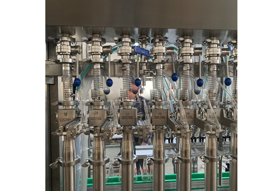 Automatic Glass Bottle Juice Filling Capping and Labeling Machine