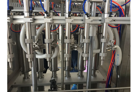 good quality volumetric lube oil filling machine