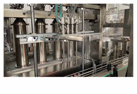 Full-automatic servo motor jam bottle filling capping and labeling machine