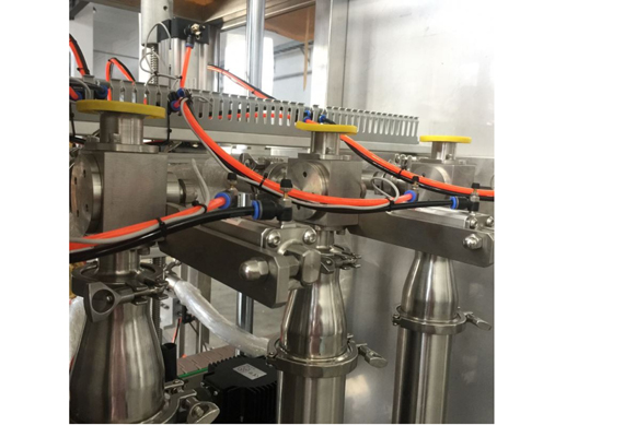 Fluid brake oil filling capping machine for plastic bottles