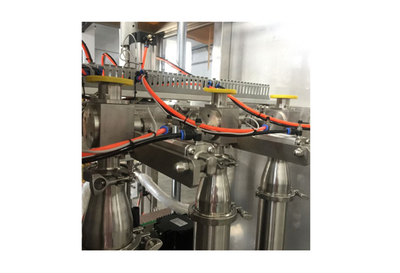 Bottle Filling Capping And Labeling Machine For Lube Oil