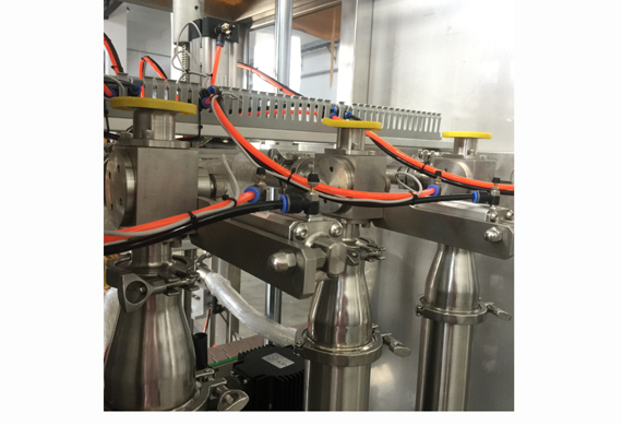 automatic liquid bottle filling machine