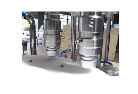 Automatic Liquid Aseptic Filling Production Line For solvent with videos