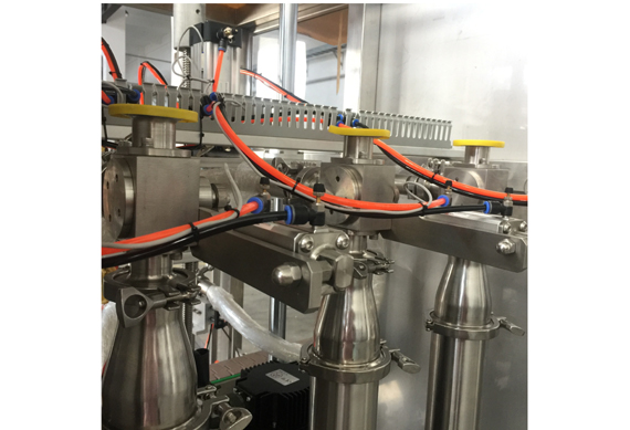 servo motor automatic soy sauce bottle filling and capping machine