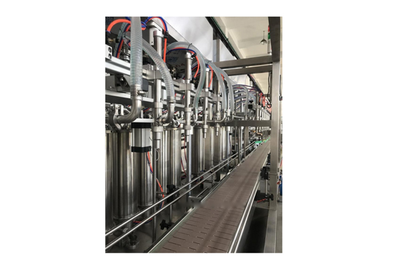 Automatic filling machines for lubricant PE bottle