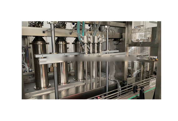 automatic bottle filling capping and labeling machine with tomato sauce