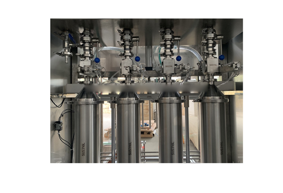 automatic bottle filling capping and labeling machine with tomato sauce