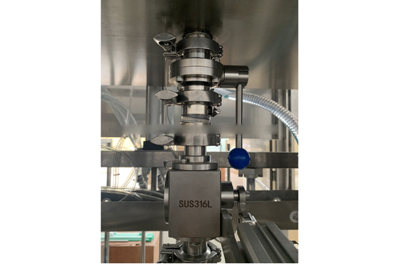 automatic nutrient solution bottle filling capping and labeling machine with video