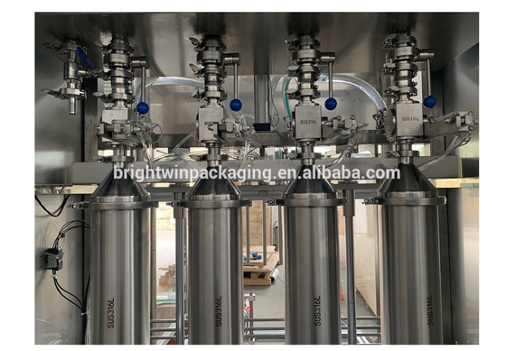 Automatic oil tin bottle filling capping and labeling machine with video