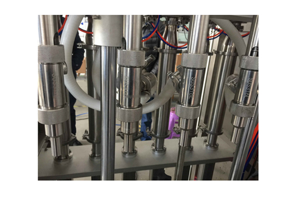 Automatic piston filler for high viscosity liquid with video