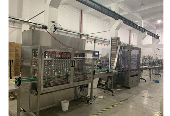 Shanghai factory water bottling equipment used bottling equipment water linear filling bottling machine