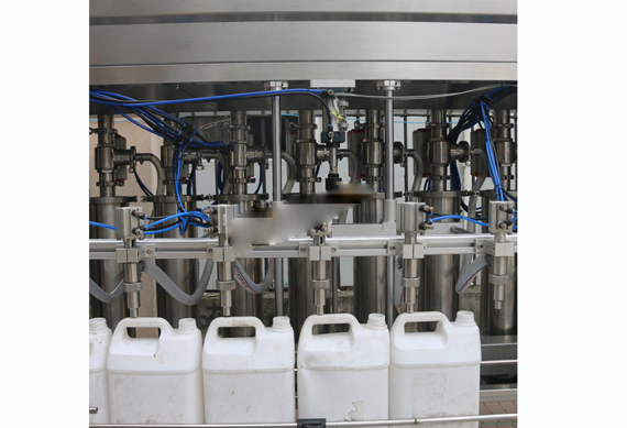 Automatic digital control liquid filling capping and labeling machine