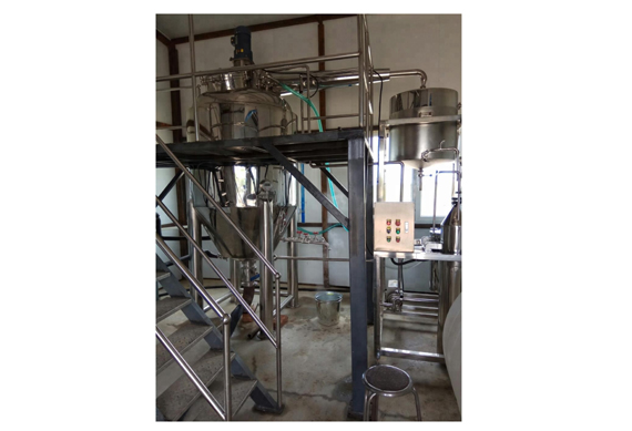 rose essential oil distiller / distillation machine