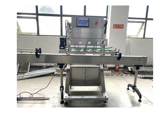 Automatic spindle capping machine for different shapes bottle